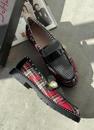 Лофери. від дизайнерки betsey johnson