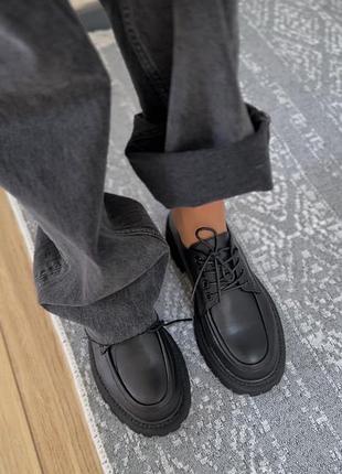 Шкіряні дербі