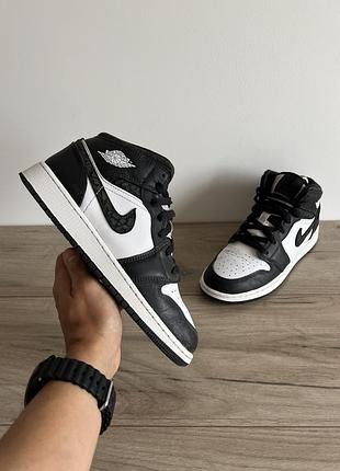 Кросівки шкіряні nike air jordan оригінал