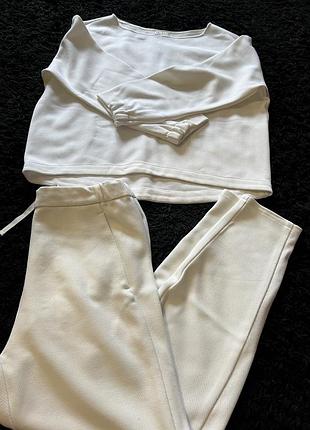 Костюм білий xs-s