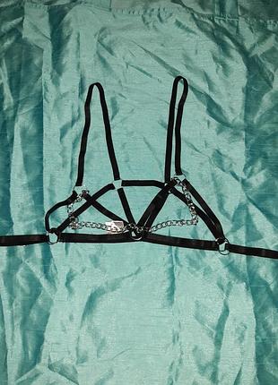 Портупея на груди