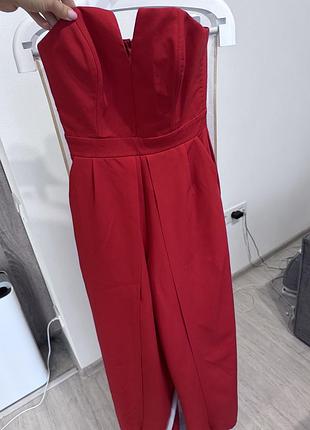Червоний комбінезон