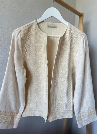 Колоритный жакет вышиванка, украинская накидка вышиванка, этатно пиджак с вышивкой