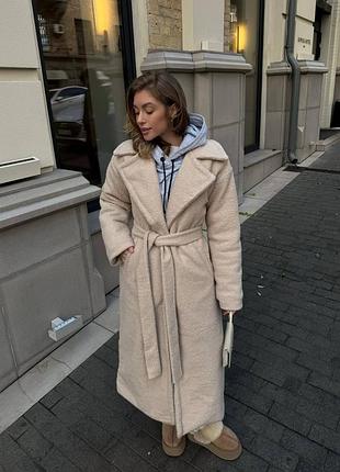 Пальто шубка жіноче утеплене синтепоном