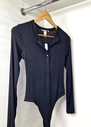 Боди черного цвета модаловый в рубчик от бренда victoria’s secret 🇺🇸 оригинал