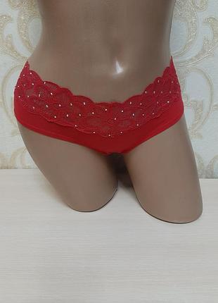 Красивые трусики с кружевом и металлическими стразами victoria's secret