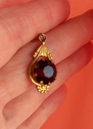 Винтажная серьга советская, стекло, позолота