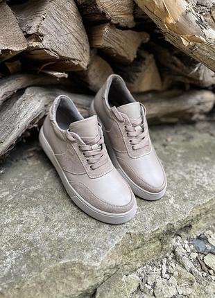 Шкіряні жіночі кеди