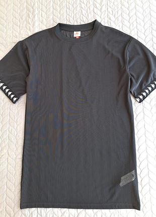 Футболка kappa на лампасах ( нова ).