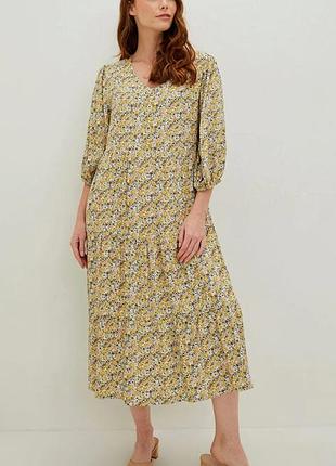 Сукня міді вільного крою, ярусна сукня