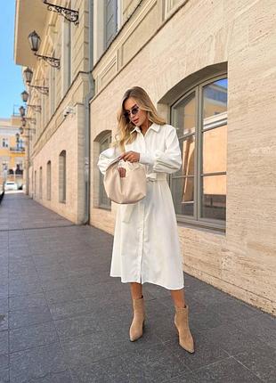 Жіноча сукня з вельвету