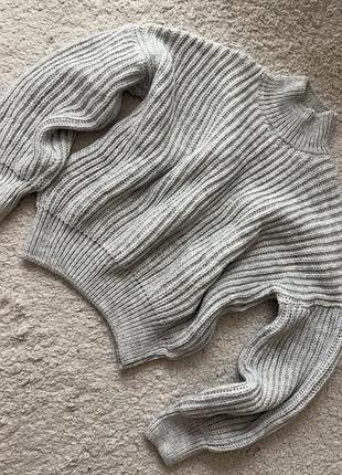 Теплий стильний светр