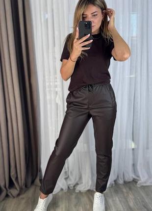 Штани жіночі