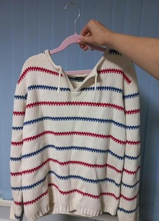 Свитер белый в полоску