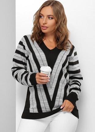 Свитер женский вязаный двухцветный с v-образной горловиной, цвета черный - темно-серый