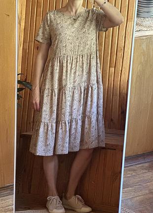 Легка квітаста пишна сукня, s m