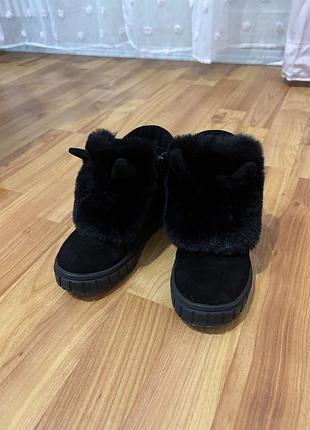 Зимові чобітки з вушками