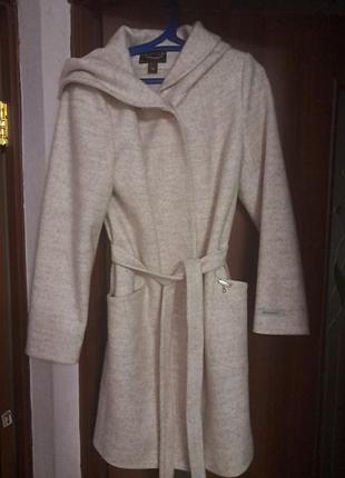 Продам пальто, 2 раза было одето, хорошего качества, на подкладке размер 46_48, цена 1500 грн