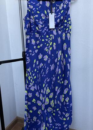 Нова сукня міді