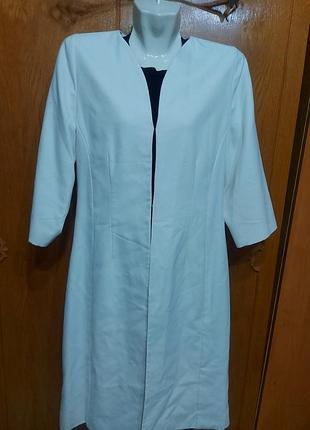 Тренч, кардиган.