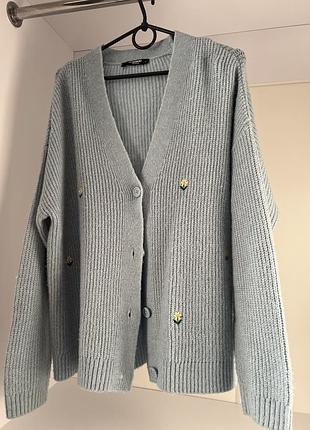 Светр з квітами