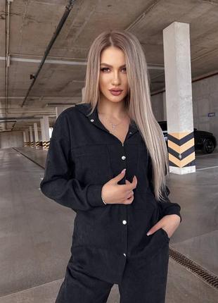 Гарний вельветовий костюм сорочка на кнопках штани джогери на манжетах