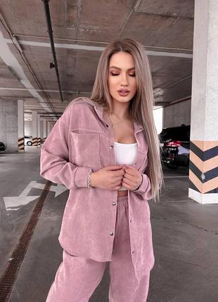 Гарний вельветовий костюм сорочка на кнопках штани джогери на манжетах