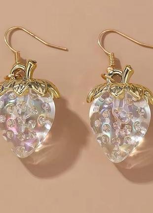 Сережки прозорі полунички з відливом