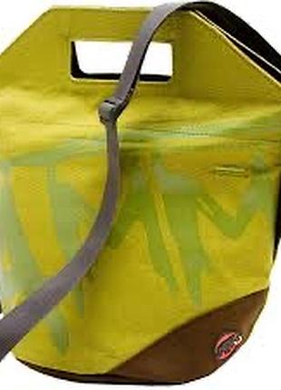 Сумка кросбоді текстильна з принтом mammut