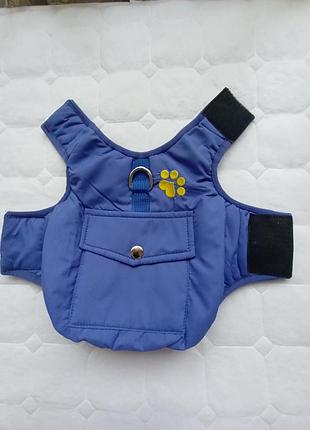 Одежда для собак/ жилет классная легко одевается, разм.s теплая