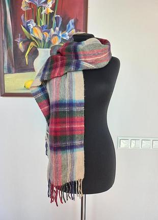 Шарф из натуральной шерсти люксового бренда