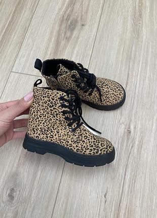 Нові ботінки на дівчинку zara , ботінки лео zara
