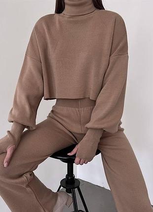 Костюм жіночий