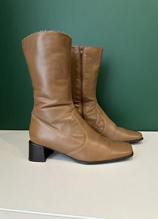 Шкіряні осінні чобітки, ecco. на 39 розмір, зроблено в італії. ідеальні