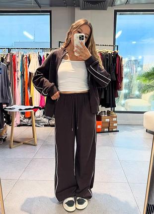 Спортивный костюм