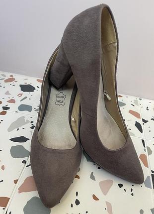 Туфлі човники