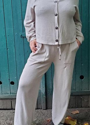 Трикотажный,брючный костюм
