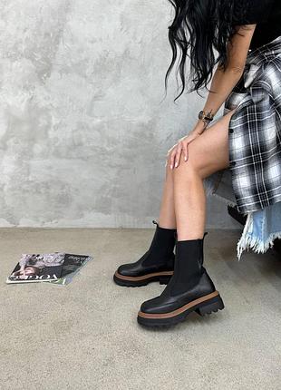 5520 гарні незвичайні челсі черевики жіночі з кольоровою вставкою натуральна шкіра демісезонні