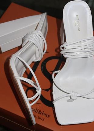 Підбори зі шнурками