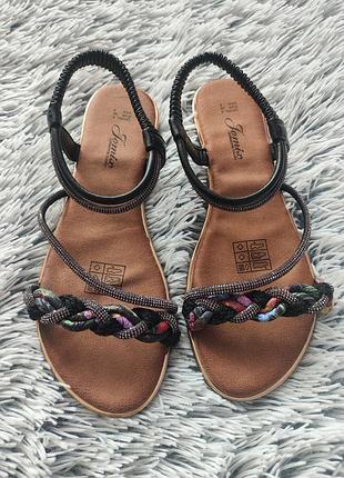 Босоножки женские