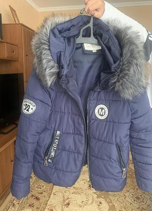 Куртка зимова в хорошому стані