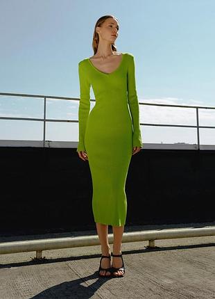 Трендова трикотажка сукня бренду coosh