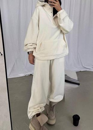 Женский флисовый костюм. брюки и кофта на затяжках