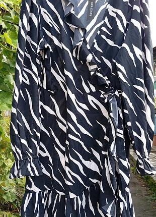 Сукня на запах