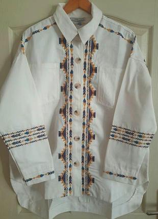 Рубашка джинсовая вышитая в этностиле оверсайз