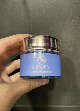 Bravura london - зволожуючий та заспокійливий крем з азуленом