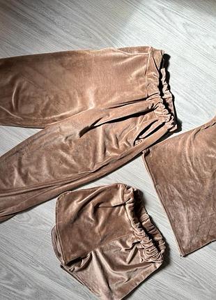 Велюровый домашний комплект-штаны,шорты,футболка