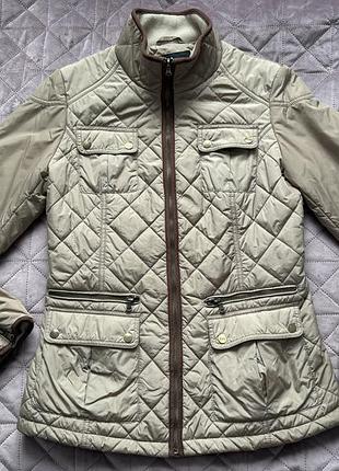 Стьобана куртка ostin