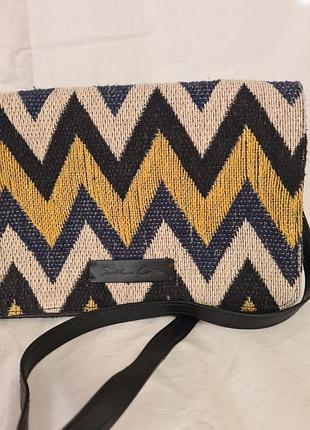 Сумочка/ клач подойдет под любимый стиль