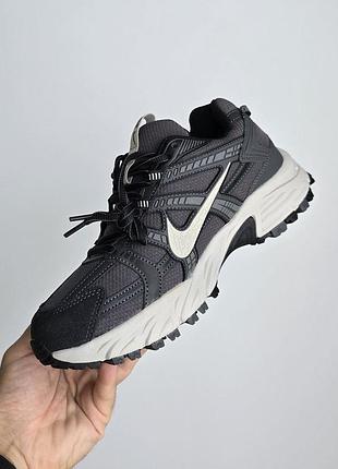 Nike v2k run | gore-tex 
• grey • 10